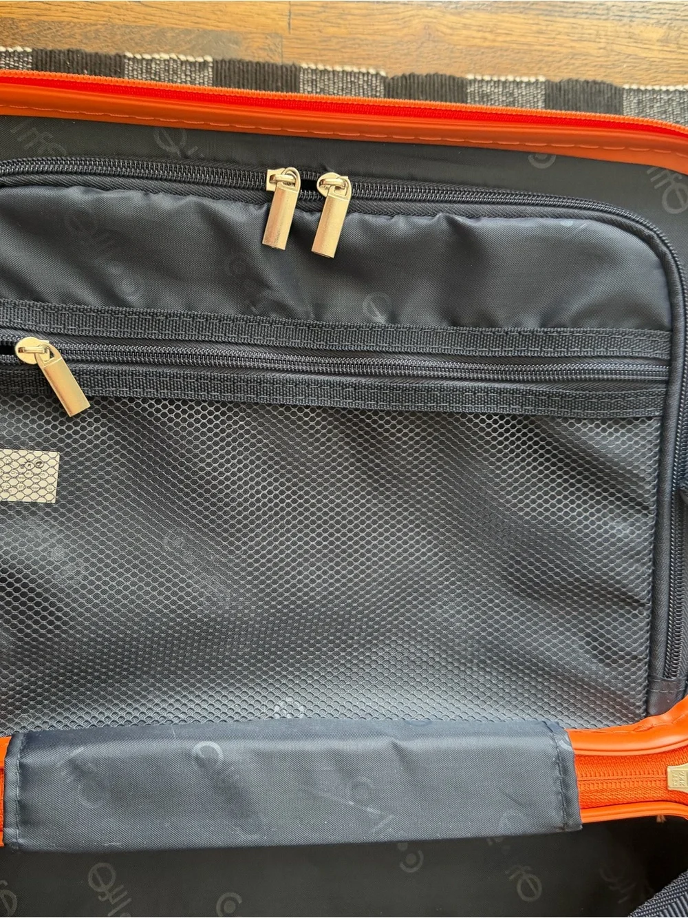 Orange Travel Cosmetic Case ✈️🧴NWOT